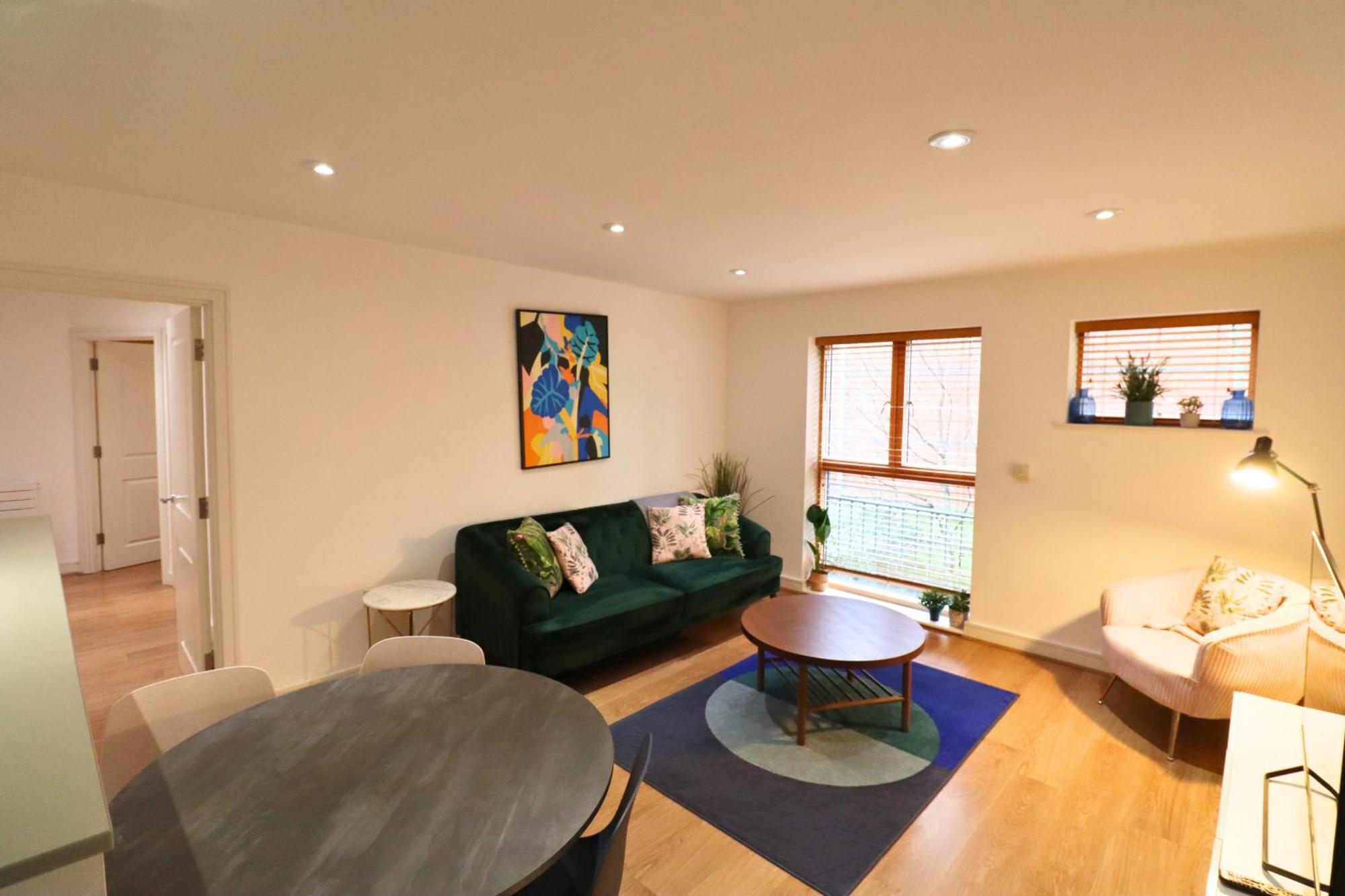 Maidenhead Stylish And Modern 2 Bedroom Apartment Exterior photo